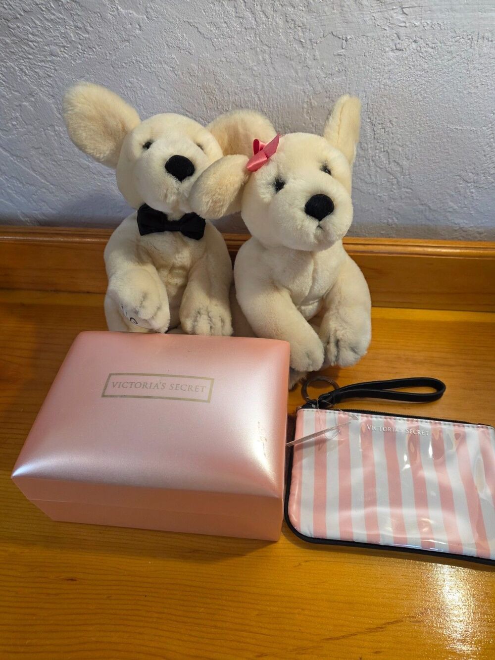 Victoria's Secret Retired Spike & Lily Plush Dogs Box Wristlet Gift Lot 4 Pc